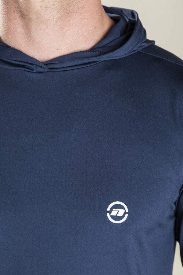 Camiseta UV Dry Com Capuz - Image 11
