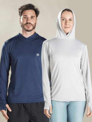 Camiseta UV Dry Com Capuz