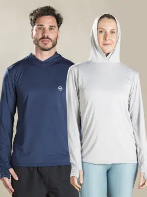 Camiseta UV Dry Com Capuz